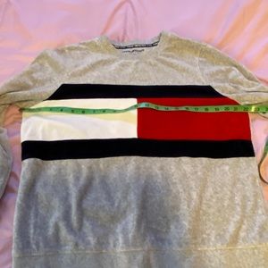 TOMMY HILFIGER SPORT VELOUR WOMANS TOP SIZE LARGE